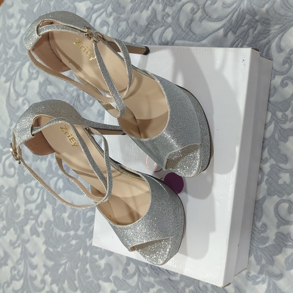 Silver Sparked Peep Toe Platform Stiletto Sandals - Size 9 ZRiey - Picture 5 of 6
